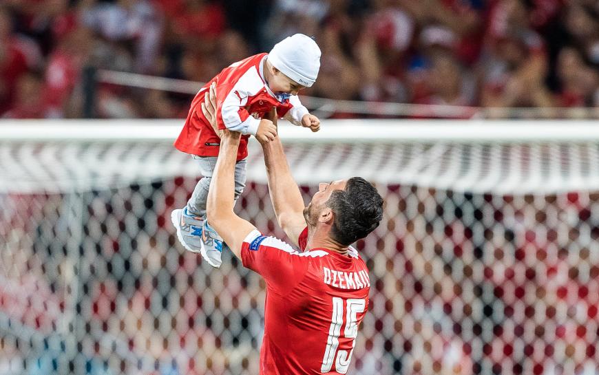 Blerim Dzemails Baby ist so niedlich...