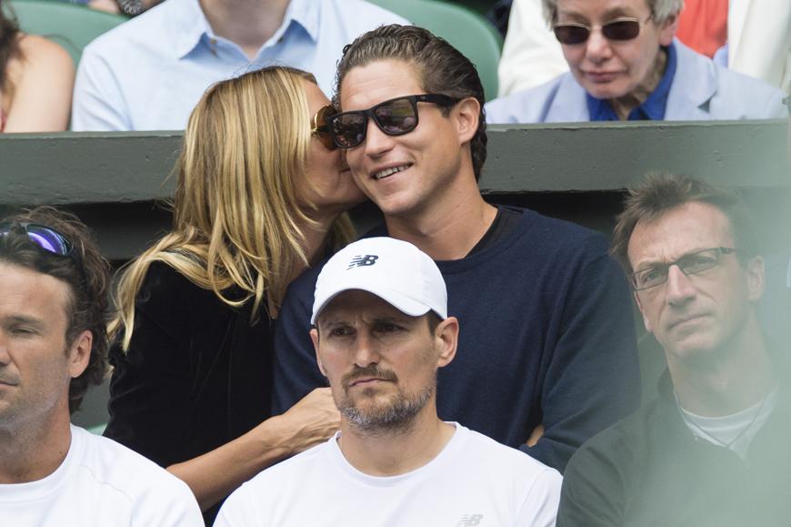 Heidi Klum und Vito Schnabel verliebt in den Rängen des Wimbledon-Stadions.