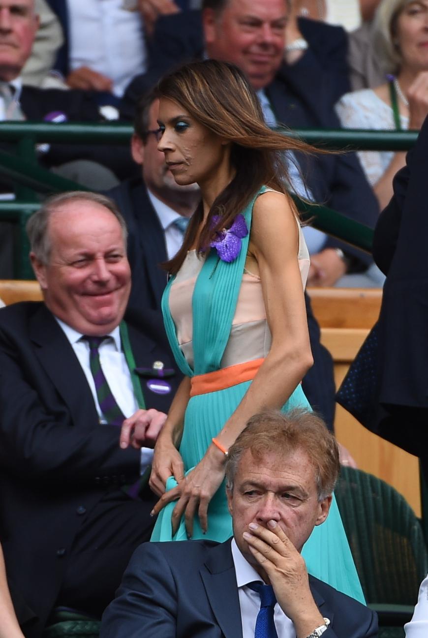 Gerade erst hat Marion Bartoli ihre Virus-Erkrankung öffentlich gemacht, jetzt zeigte sie sich beim Frauen-Finale in Wimbledon.