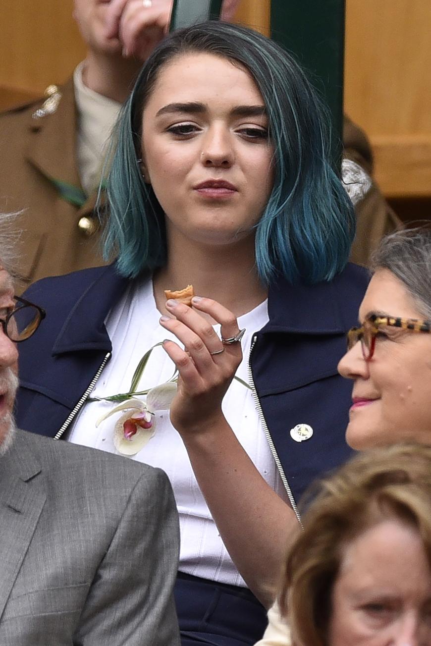 US-Schauspielerin Maisie Williams mit neuem Look in der Royal Box beim Frauen-Finale.