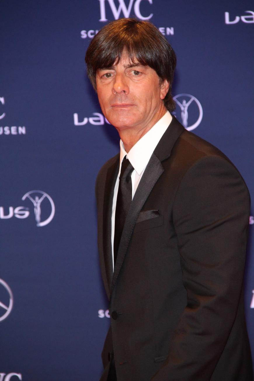 ... Bundestrainer Jogi Löw steht voll auf die Schauspielerin!