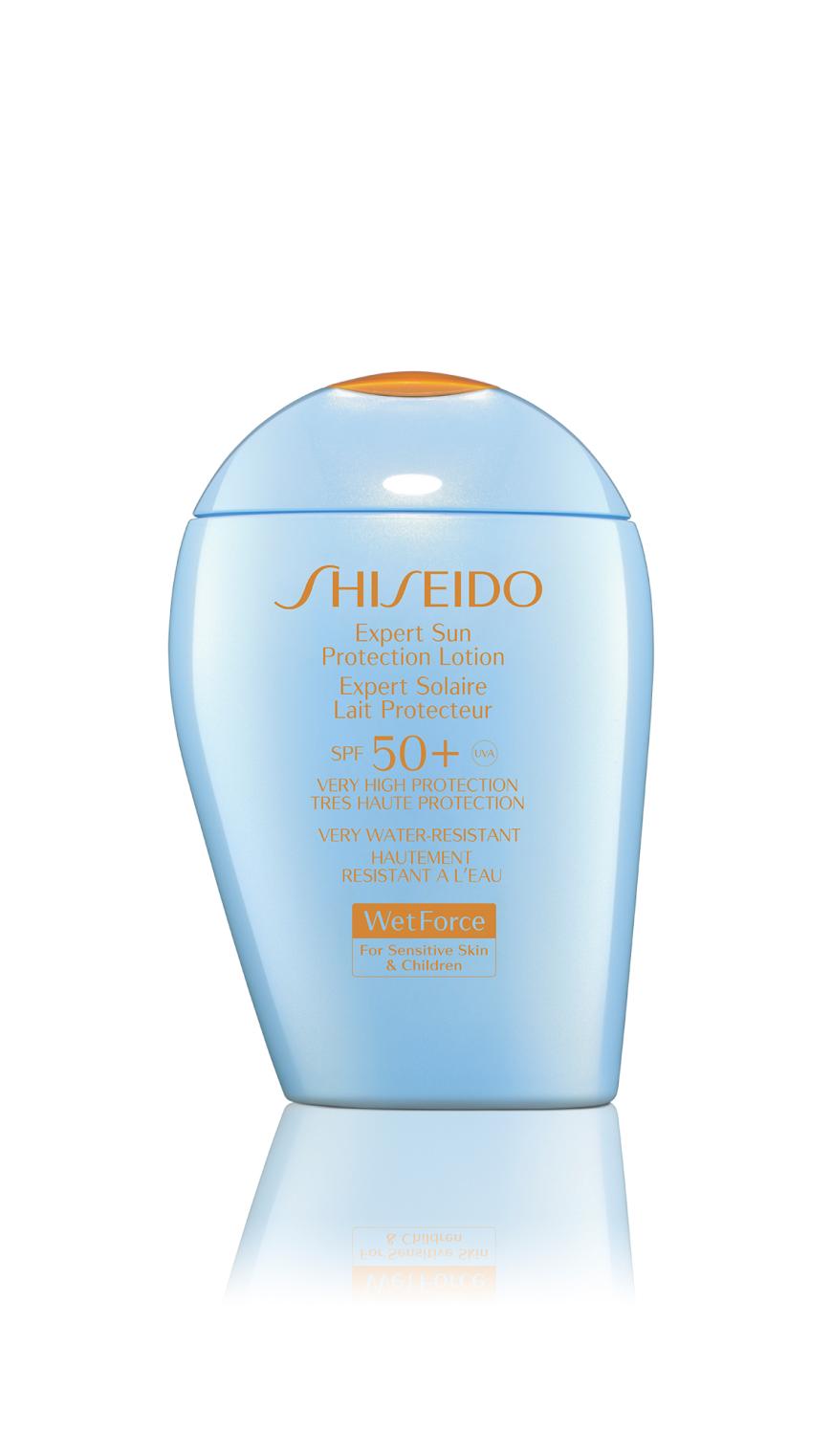 FÜR SENSIBLE „Expert Sun Protection Lotion SPF 50+“ von Shiseido schützt, ca. 38 Euro