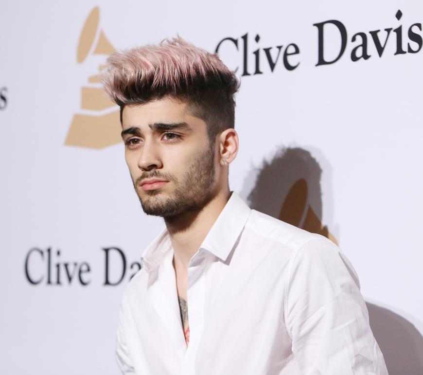 Der wahre Grund für das One Direction-Aus: Im Traum riet ein Alien Zayn Malik dazu, aus der Band auszusteigen und eine Solokarriere zu starten.