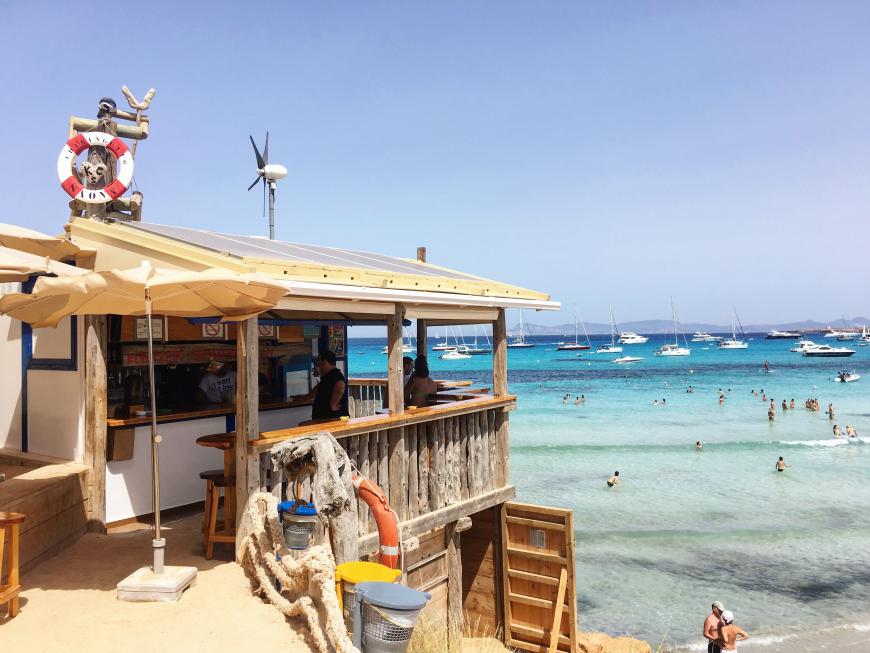 Die beste Strandbar ist für mich direkt am Playa von Cala Soana.