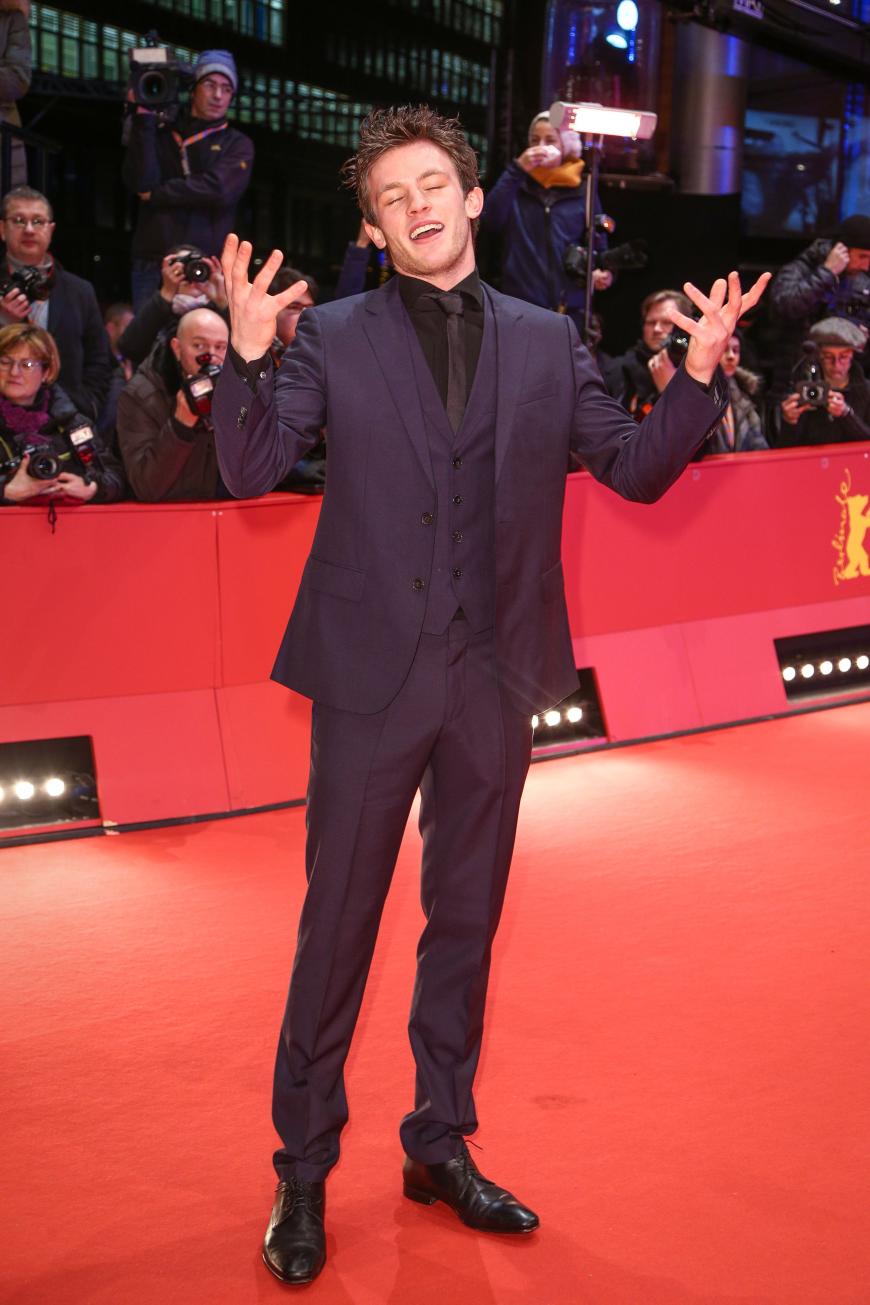 Jannis Niewöhner auf dem Roten Teppich der Berlinale 2016.