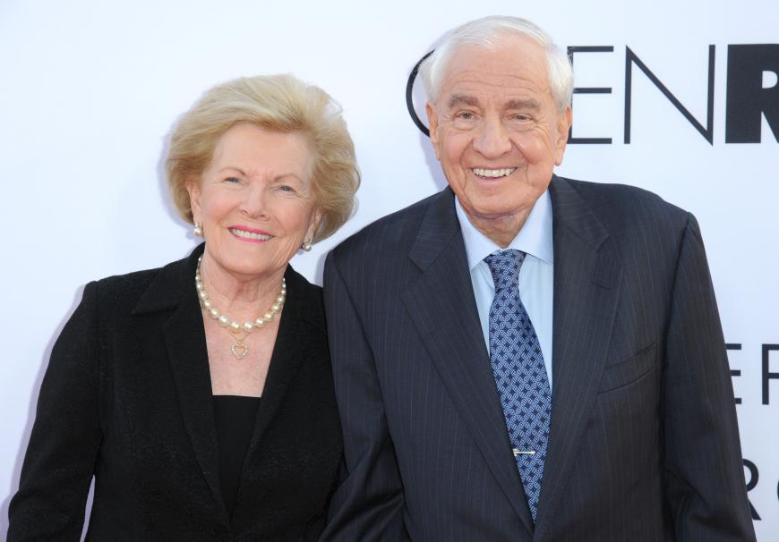 Gestern ist der Star-Regisseur Garry Marshall im Alter von 81 Jahren verstorben. Er hinterlässt seine Ehefrau Barbara, drei Kinder und sechs Enkelkinder.