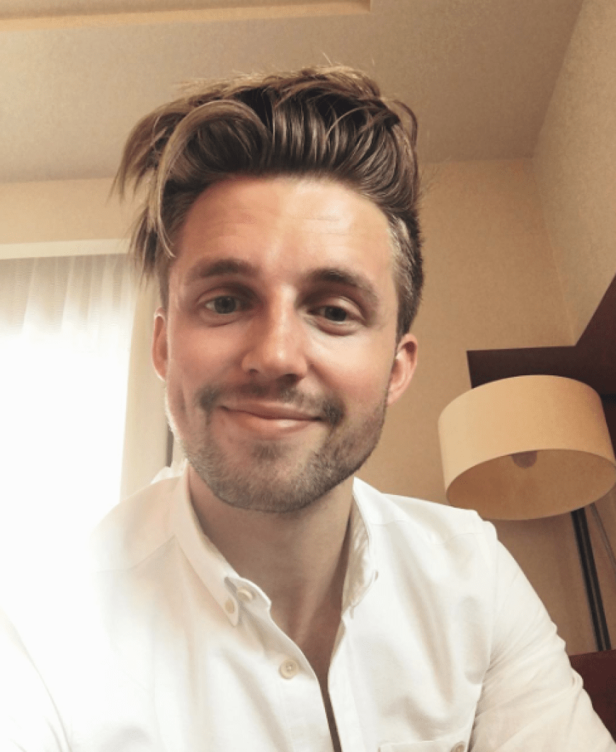 Marcus Butler heißt der Beau, der das Herz des Models höher schlagen lässt.