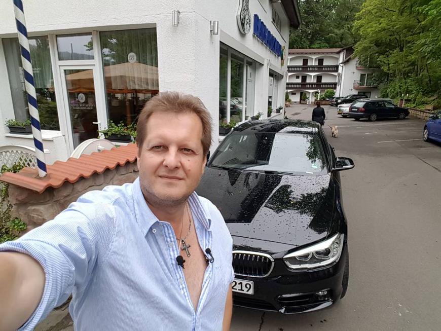 Jens Büchner platzt der Kragen. Auf Facebook wehrt sich der