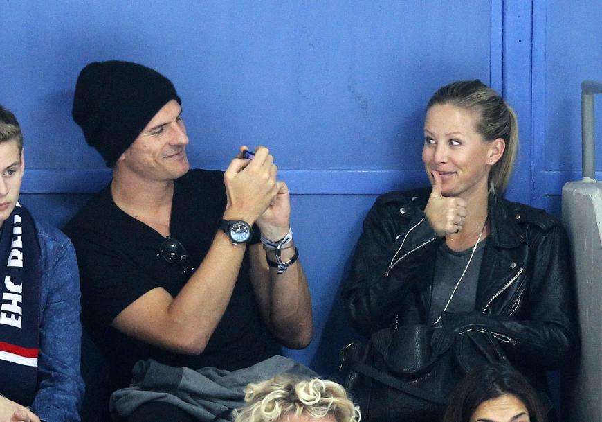 Daumen hoch! Mario Gomez und Carina Wanzung heiraten.