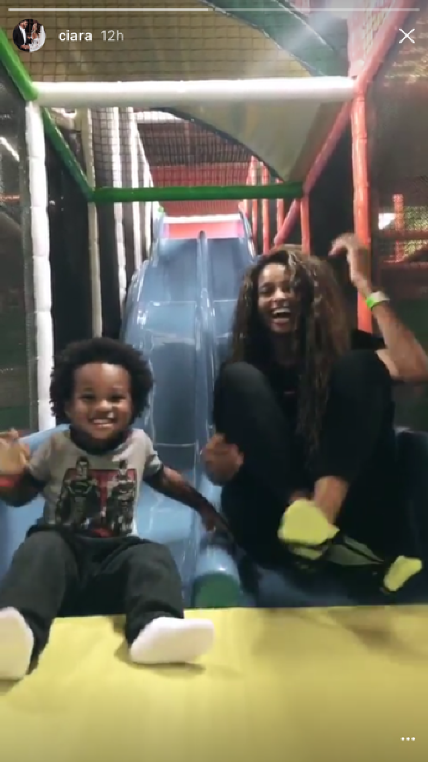 US-Star Ciara zeigt sich mit ihrem Söhnchen bei Instagram Stories