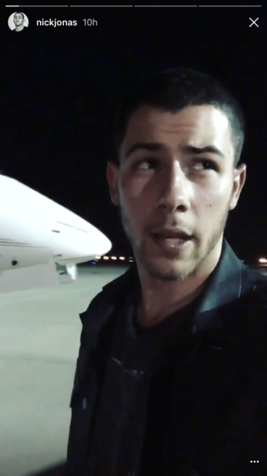 Auch Nick Jonas rührt die Werbetrommel