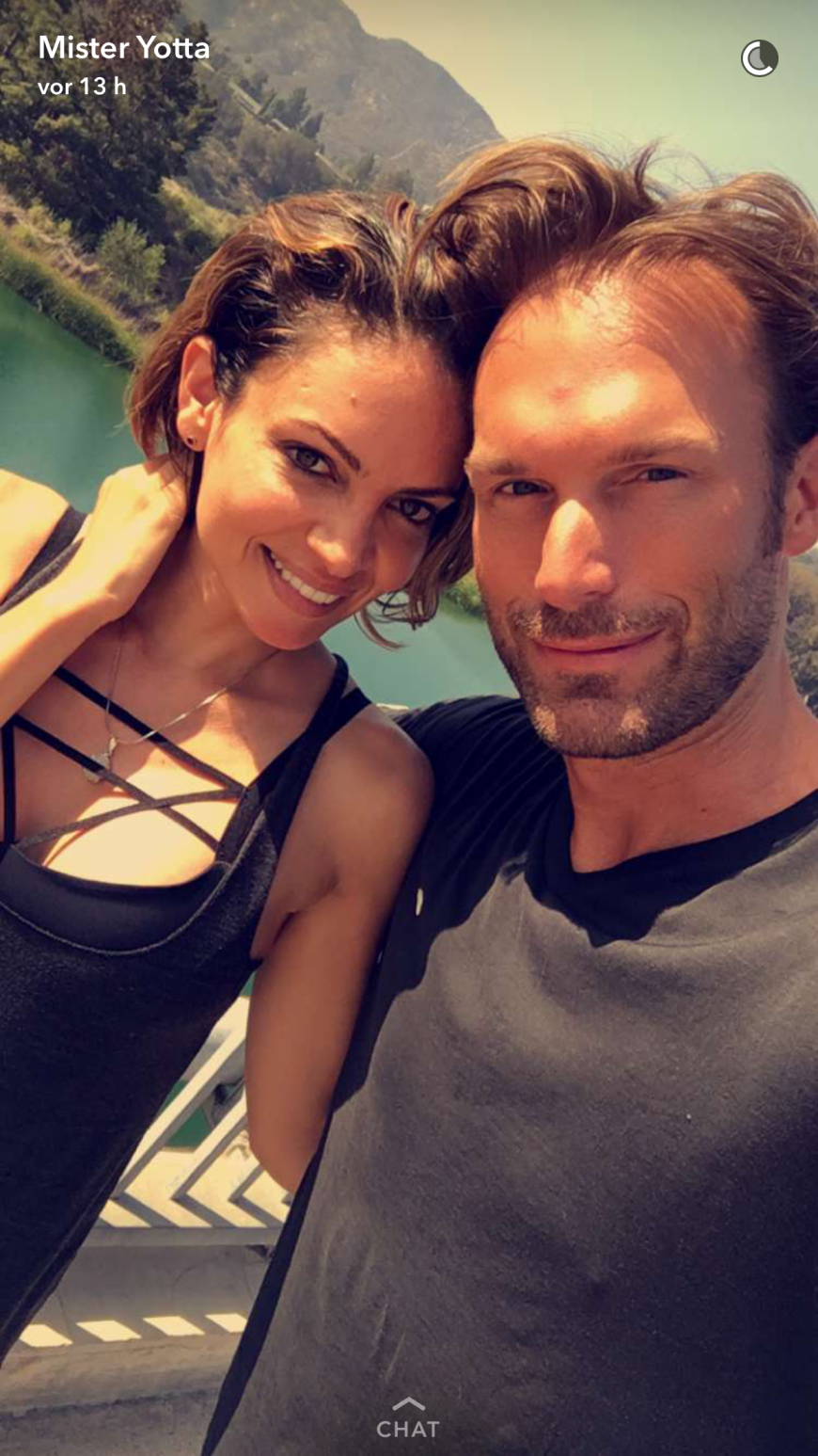 Zeigt sich Bastian Yotta hier mit seiner neuen Freundin?