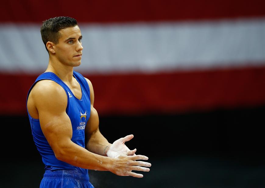 Einen Turner müsste man daten. Zum Beispiel den Ami Jake Dalton. Mein Gott, was wohl gerade bei Tinder in Rio abgeht!