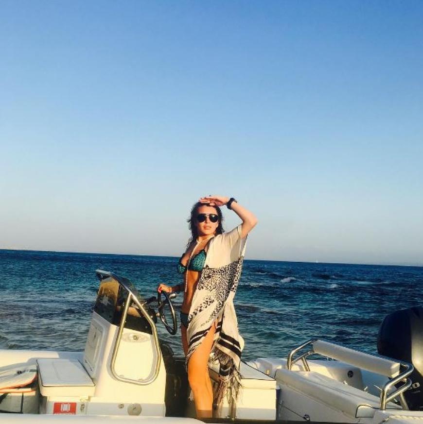 Lindsay Lohan nimmt sich nach ihrer fiesen Trennung gerade eine Auszeit.