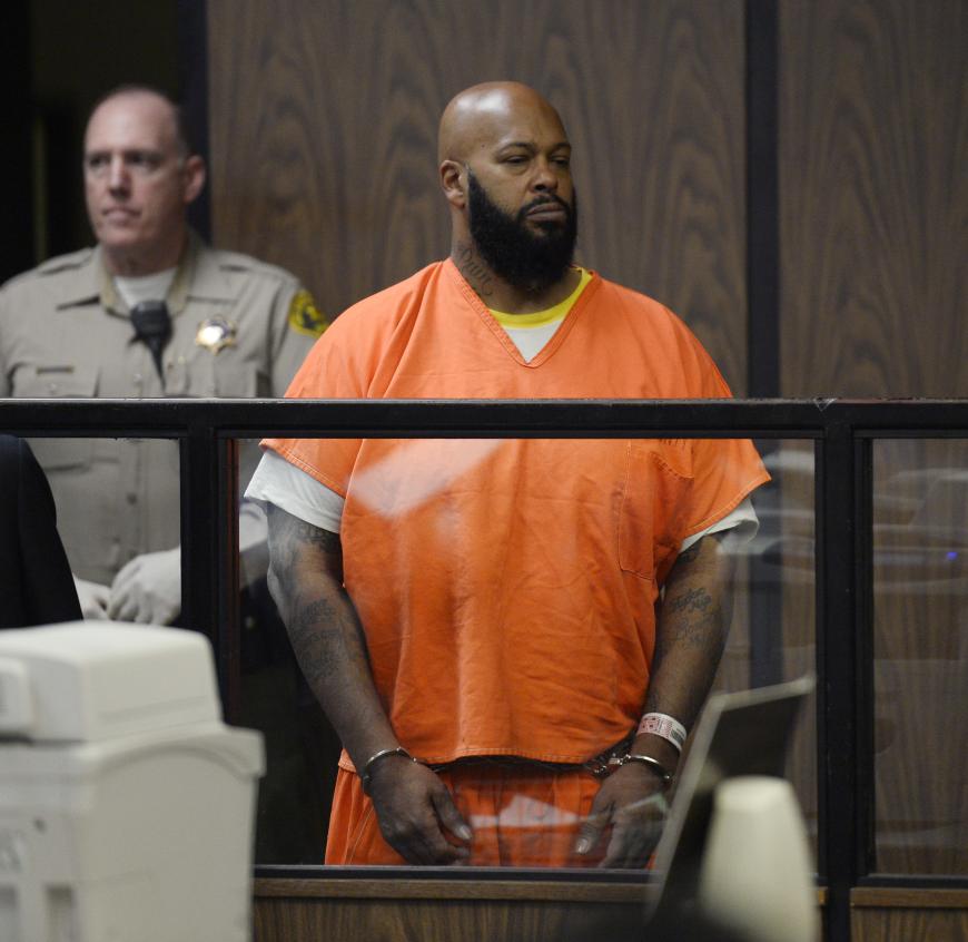 Kürzlich musste sich Suge Knight vor Gericht verantworten, weil er im Januar 2015 zwei Männer überfahren hatte. Einer der beiden verstarb nur wenig später.