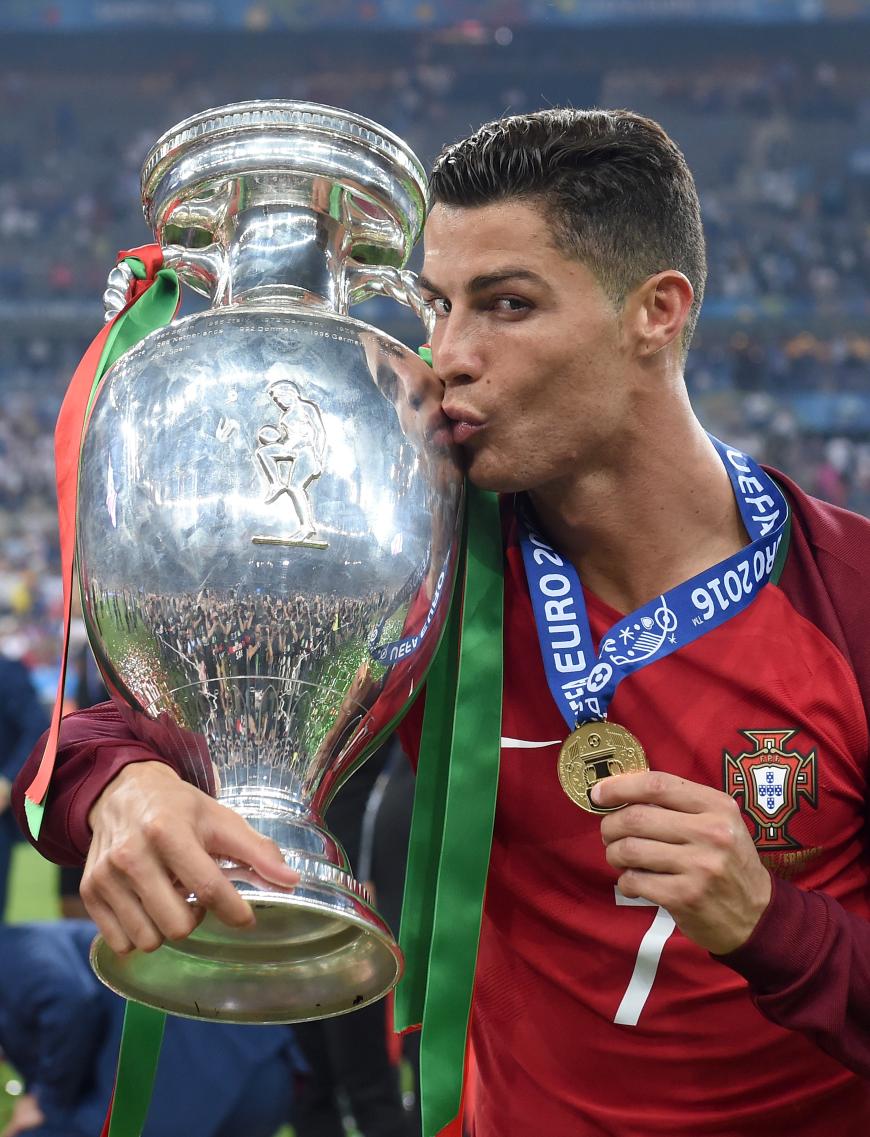 Neuer Trend? Cristiano Ronaldo hat die Fußnägel schön | OK ...