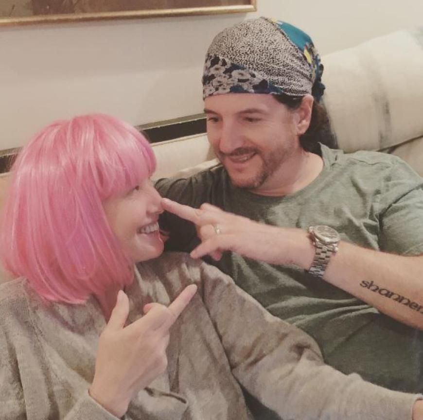 Ihr Ehemann und Shannen Doherty sind in diesen schweren Zeiten noch enger zusammen gewachsen.