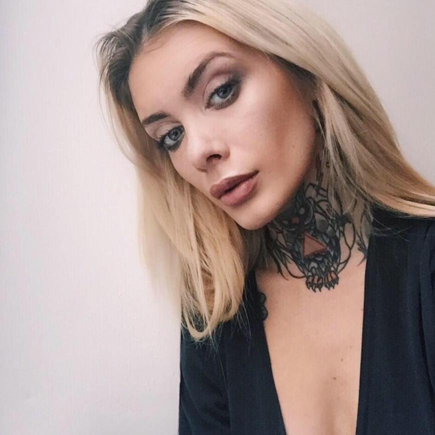 Tattoo-Model Valentina Belleza änderte Anfang der Monats auf Facebook ihren Beziehungsstatus zu