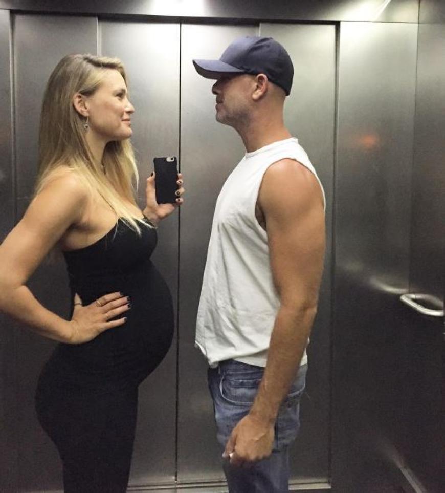 Bar Refaeli und ihr Mann Adi Ezra sind zum ersten Mal Eltern geworden.
