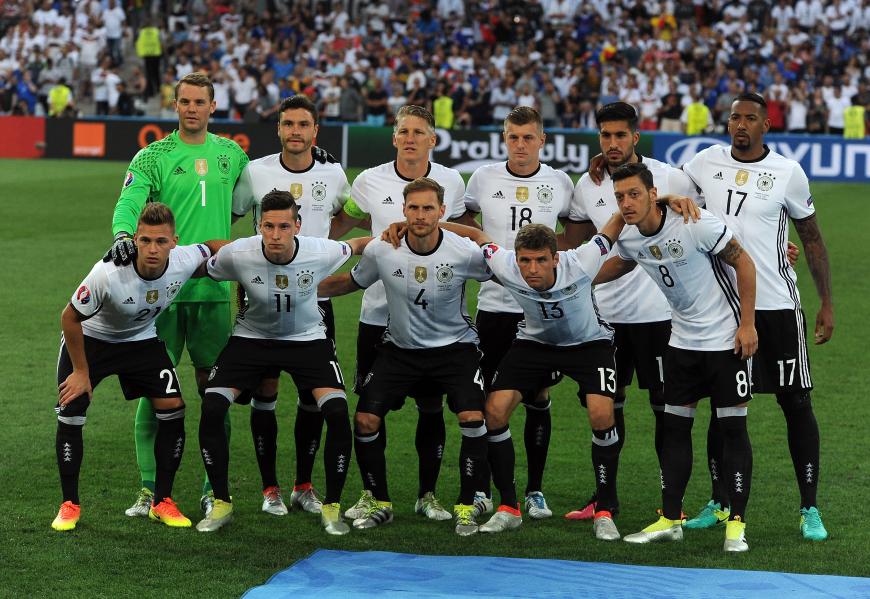 An der Seite von Lukas Podolski, Thomas Müller, Bastin Schweinsteiger und Co. schaffte Boateng es ins EM-Halfinale.
