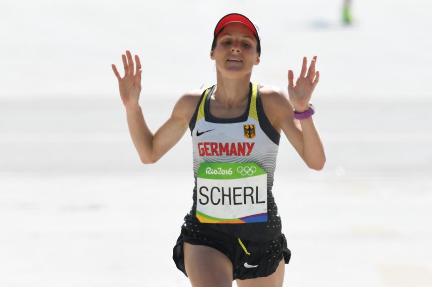 Anja Scherl war die beste Deutsche des Marathons, ging im Trubel allerdings unter.