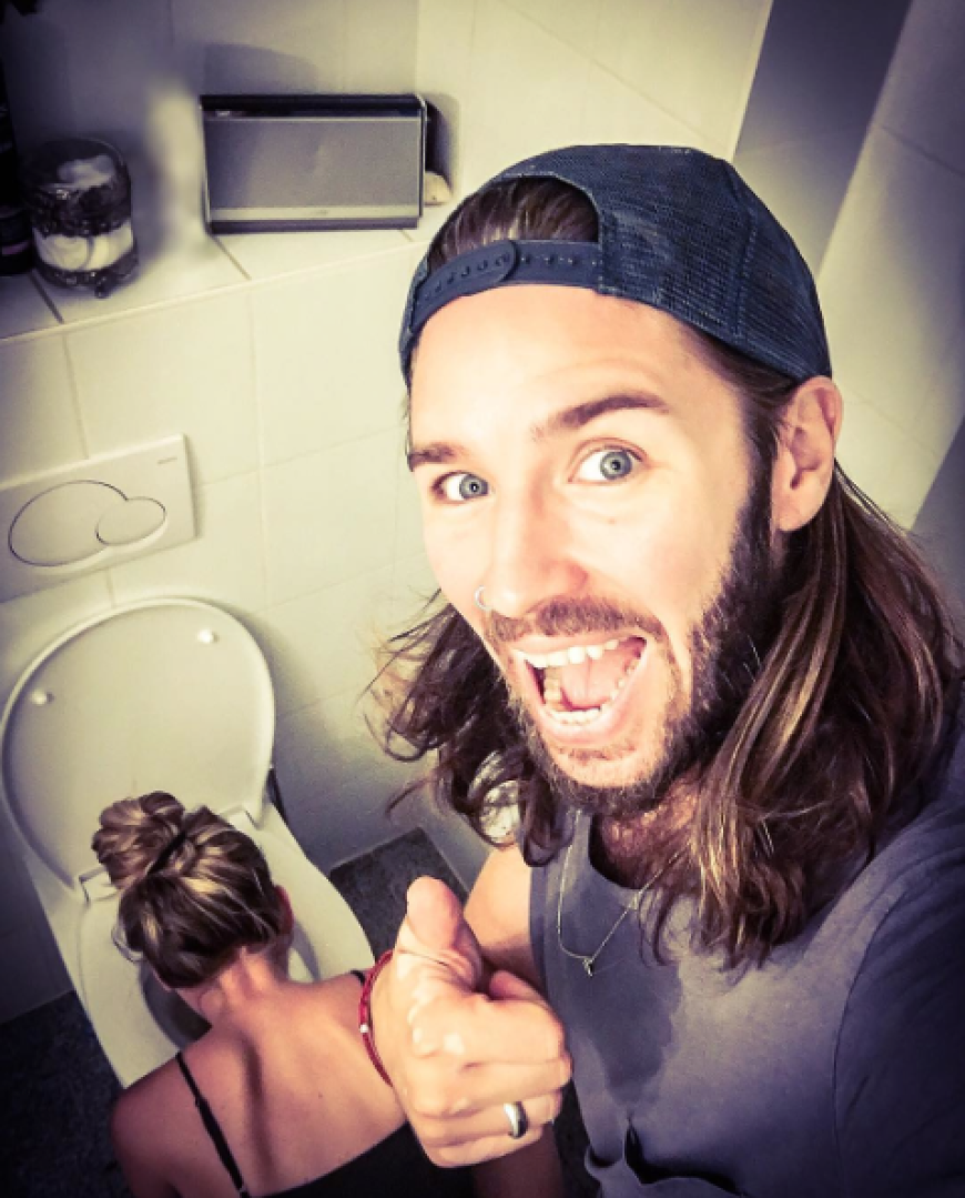 Daumen hoch? Gil Ofarim teilt mit diesem Schnappschuss mit, dass er wieder Vater wird.