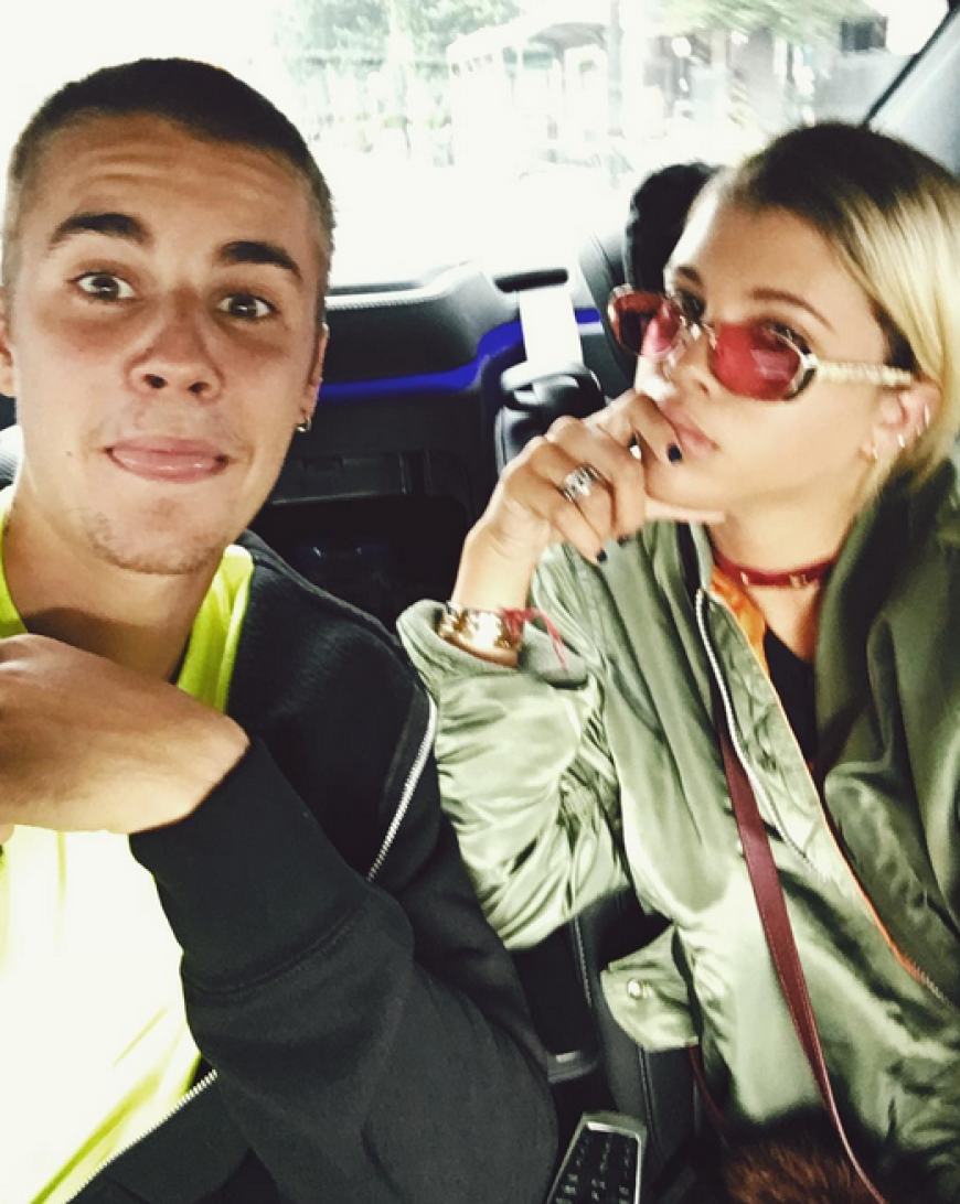 Justin Bieber und Sofia Richie hatten Spaß in Tokio und dokumentierten ihren Trip auf Instagram und Co.