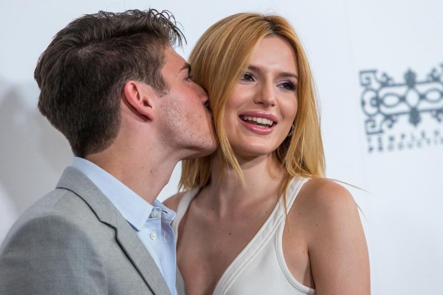 In den sozialen Netzwerken versorgten Bella Thorne und Gregg Sulkin ihre Fans regelmäßig mit süßen Schnappschüssen und auch bei gemeinsamen Auftritten zeigte sich das Paar immer verliebter denn je. Nun ist alles aus.