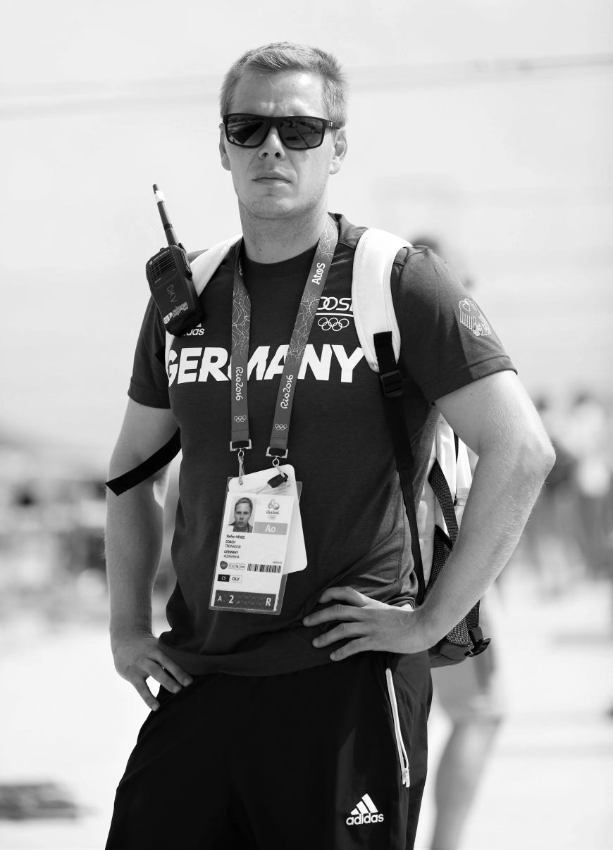 Stefan Henze, Olympia-Trainer der deutschen Kanuten, ist seinen schweren Verletzungen erlegen.