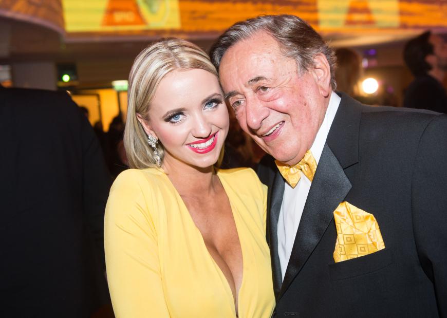 Cathy Lugner wurde durch ihre Ehe mit dem 83-jährigen Millionär Richard