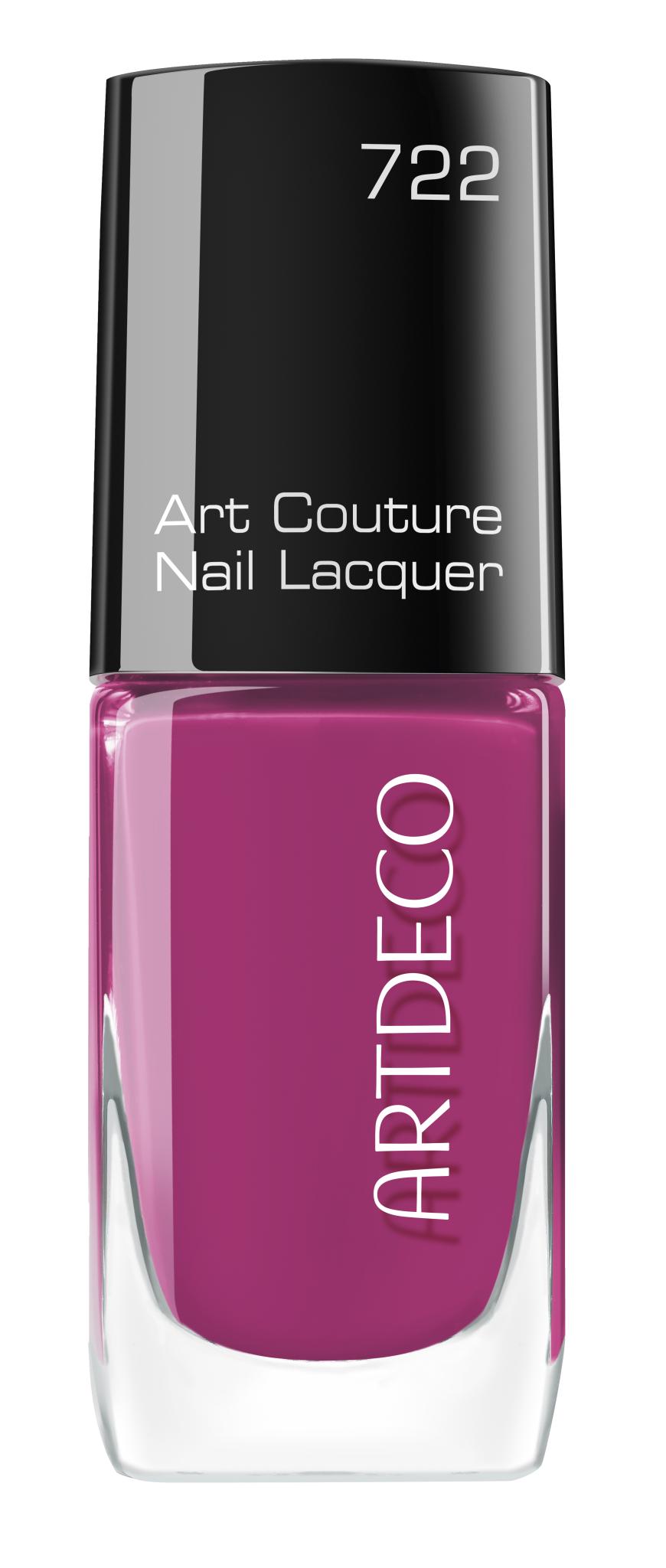 „Art Couture Nail Lacquer“ von Artdeco, in „Couture Violet Lady, mit UV-Absorber, ca. 8 Euro
