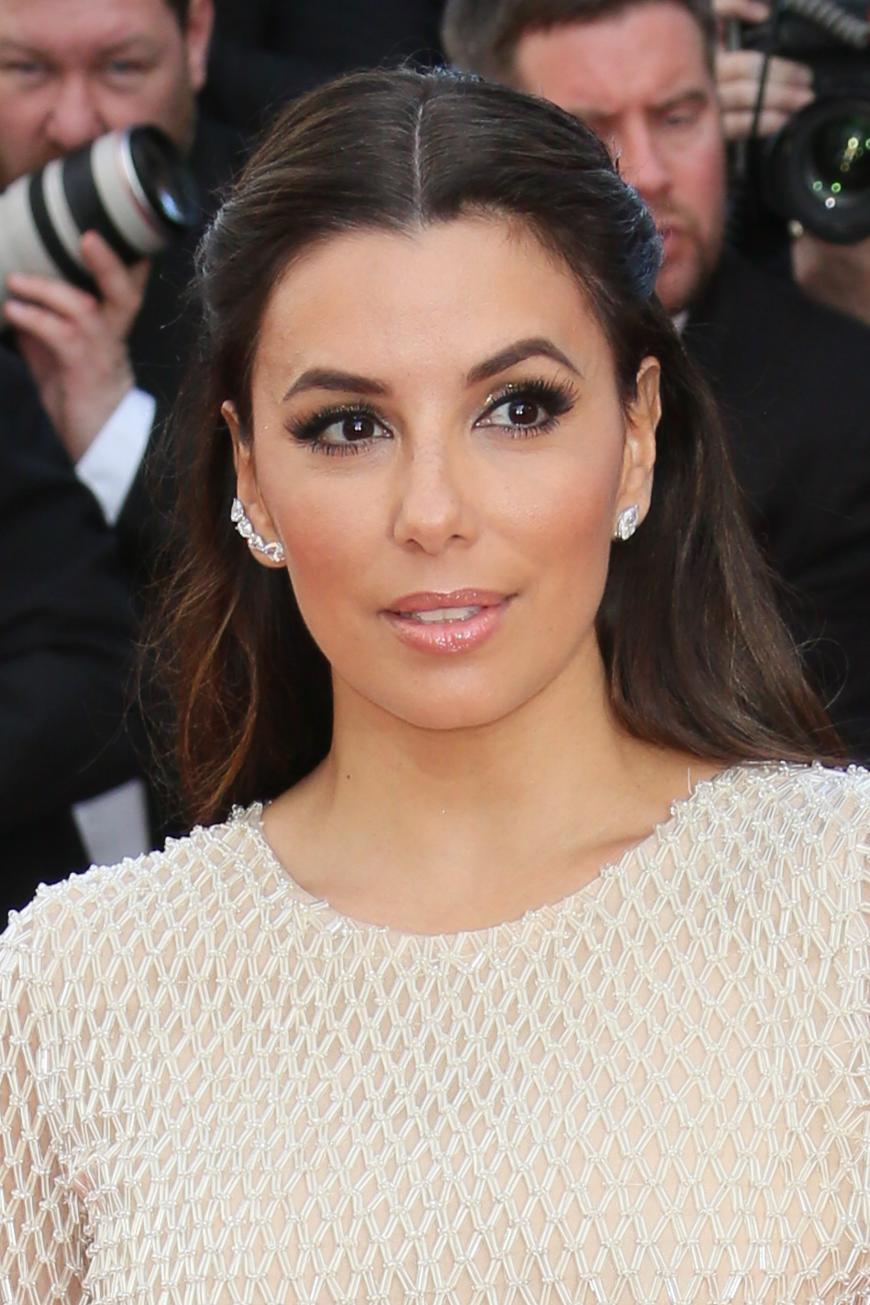 Der 41-jährigen Schauspielerin Eva Longoria steht der Twisted Braid ausgezeichnet.
