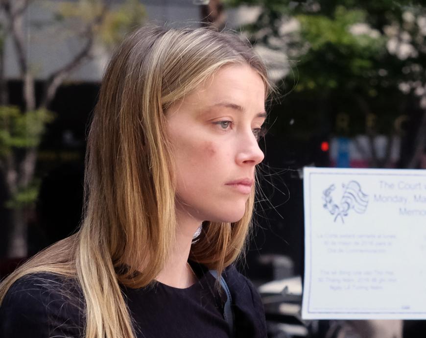 Amber Heard hatte im Mai die Scheidung von Johnny Depp gefordert und ihm häusliche Gewalt vorgeworfen.