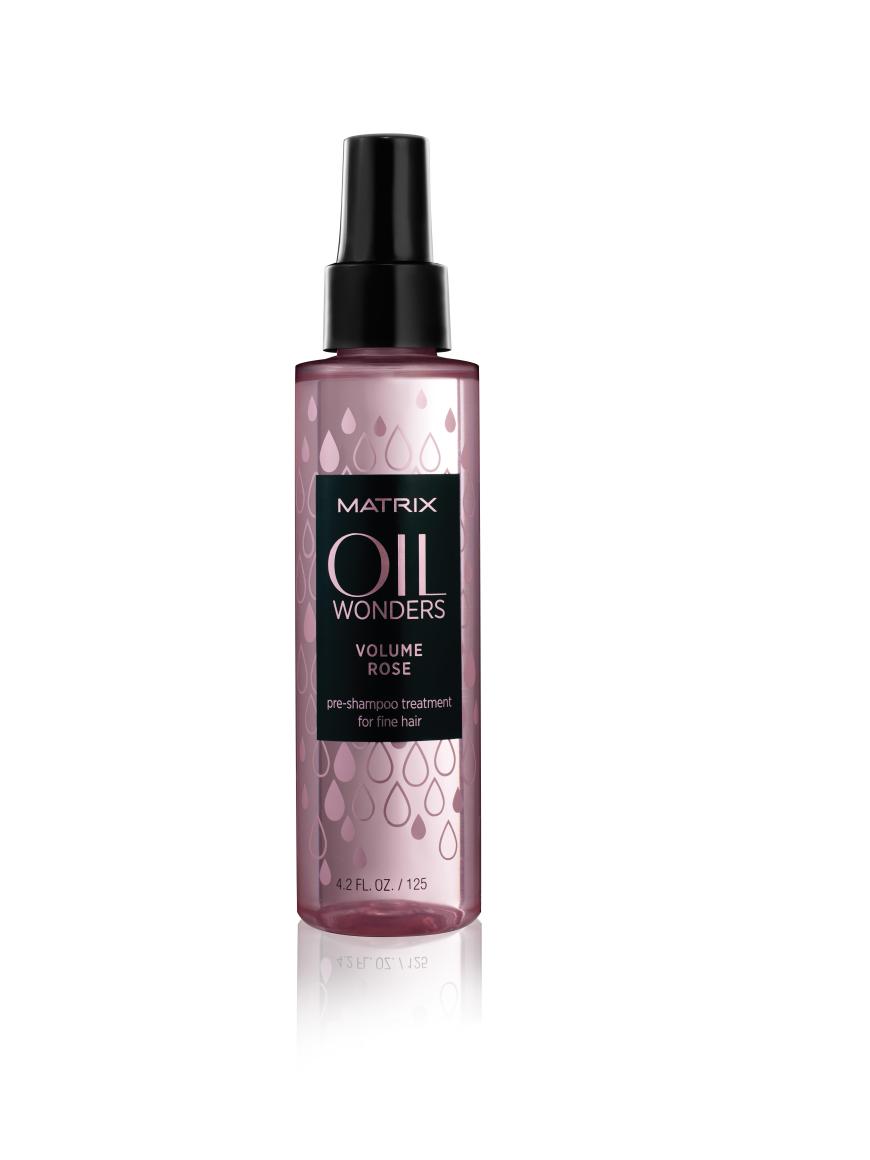 Pre-Shampoo: DUFTET NACH ROSE „Oil Wonders Pre-Shampoo Treatment Oil“ von Matrix, ca. 18 Euro, beim Friseur