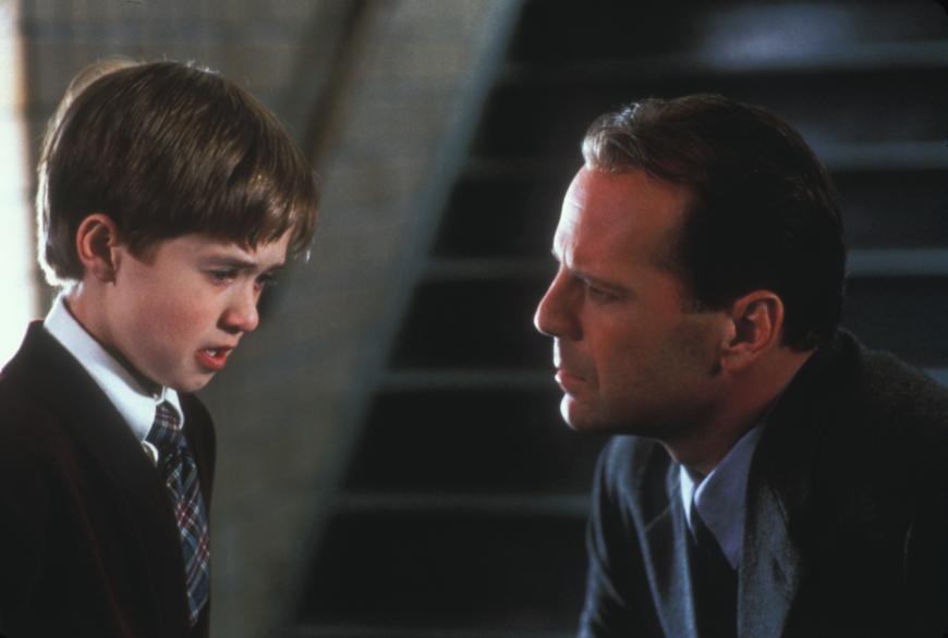 An der Seite von Bruce Willis spielte der damals 11-Jährige in dem Psychothriller.