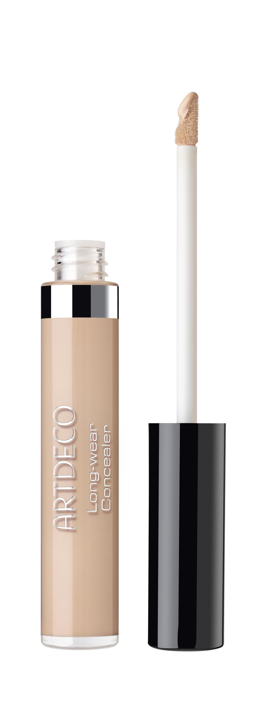 LANG HAFTEND „Long-wear Concealer“ von Artdeco, ca. 13 Euro