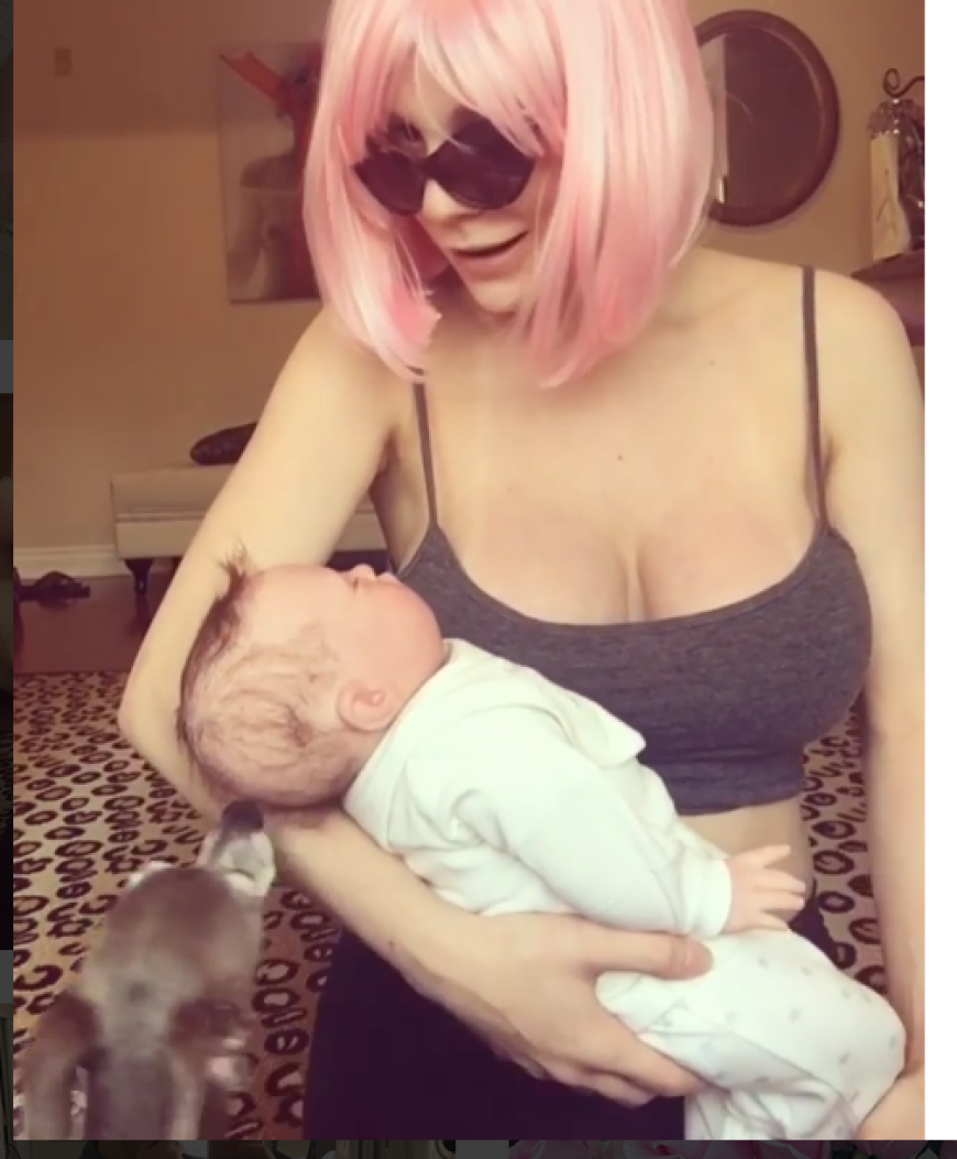 US-Reality-Star Courtney Stodden hat sich ein Fake-Baby gekauft. Das soll ihr dabei helfen, ihre Fehlgeburt zu verarbeiten.