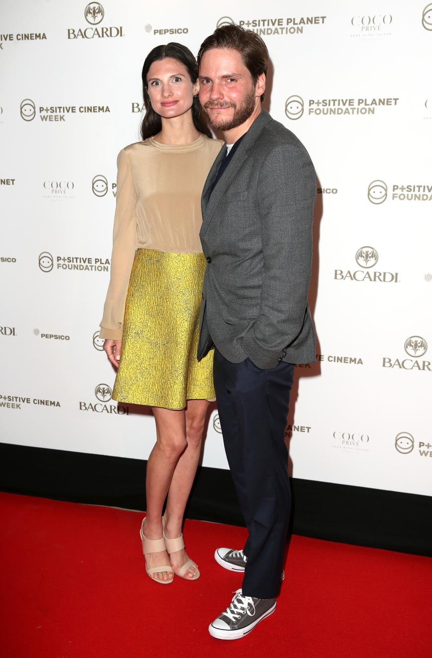 Schon im Mai ließen Bilder wie dieses Baby-Gerüchte für Felicitas Rombold und Daniel Brühl aufkommen.