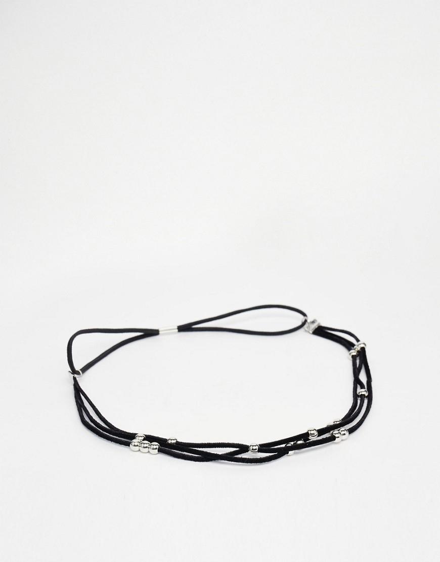 Hübsches Accessoire Haarband mit Perlen und Cord, von Asos, ca. 9 Euro, asos.de