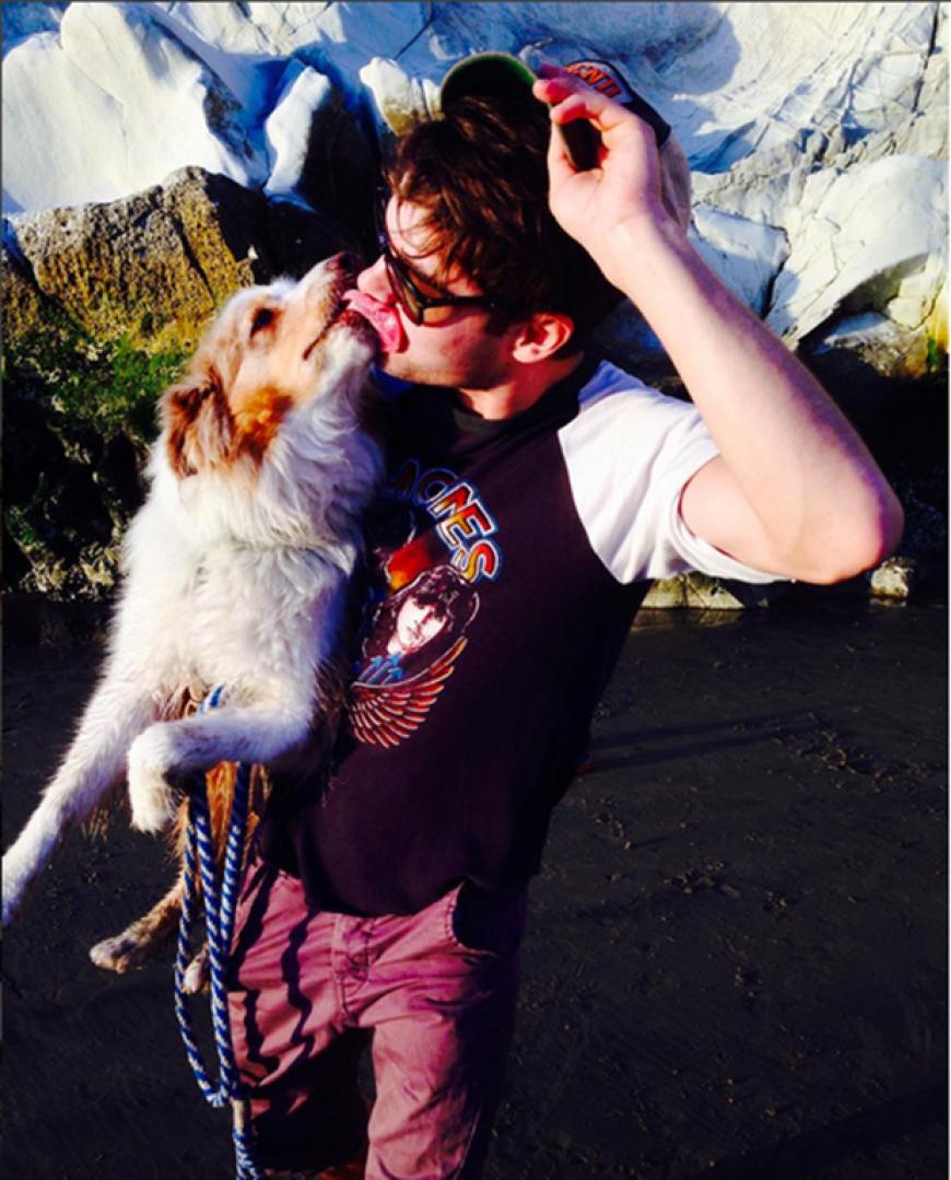 Sein Hund Puppy Efron ist gestorben.
