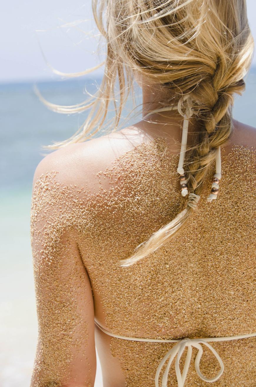 Sonne ja! Aber bitte in Maßen. Zu viel UV-Strahlung ist ungesund, führt zu Sonnenbrand und erhöht das Risiko für Hautkrebs.