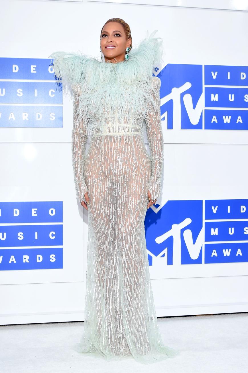 Beyoncé trug das wohl spektakulärste Dress des Abends
