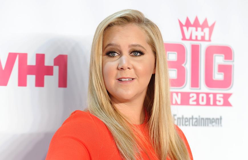 Leg dich nicht nicht mit Amy Schumer an. Die ließ einen unverschämten Mann in Stockholm kurzerhand aus ihrer Show werfen.