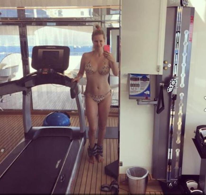 Bikini-Body mit Wow-Effekt! Monica Ivancan zeigt sich nur vier Monate nach der Geburt ihres zweiten Kindes in absoluter Topform. Da kann man glatt neidisch werden!