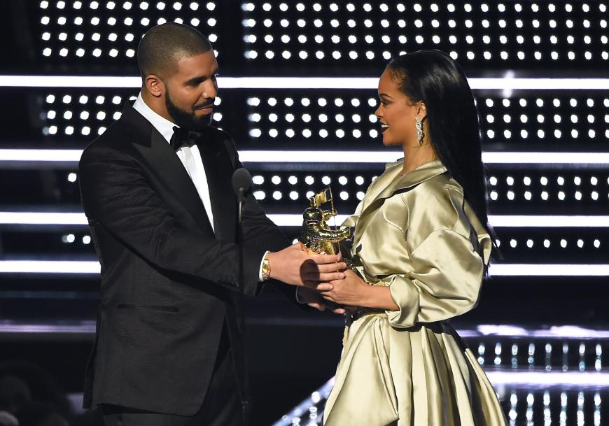 Schon bei den VMA's sorgten Drake und Rihanna für Gerüchte um ein potenzielles Liebes-Comeback.