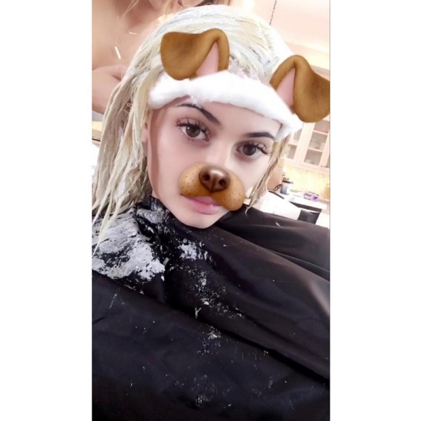 ... und ist jetzt platinblond.