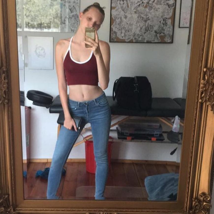 Die GNTM-Dritte nahm nach ihrer Krankheit wieder ab, um Model-Jobs an Land zu ziehen.