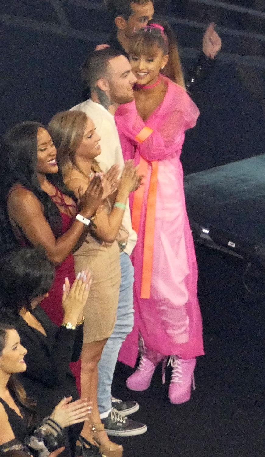 Bei den VMAs saßen Ariana Grande und Mac Miller gemeinsam in der ersten Reihe.