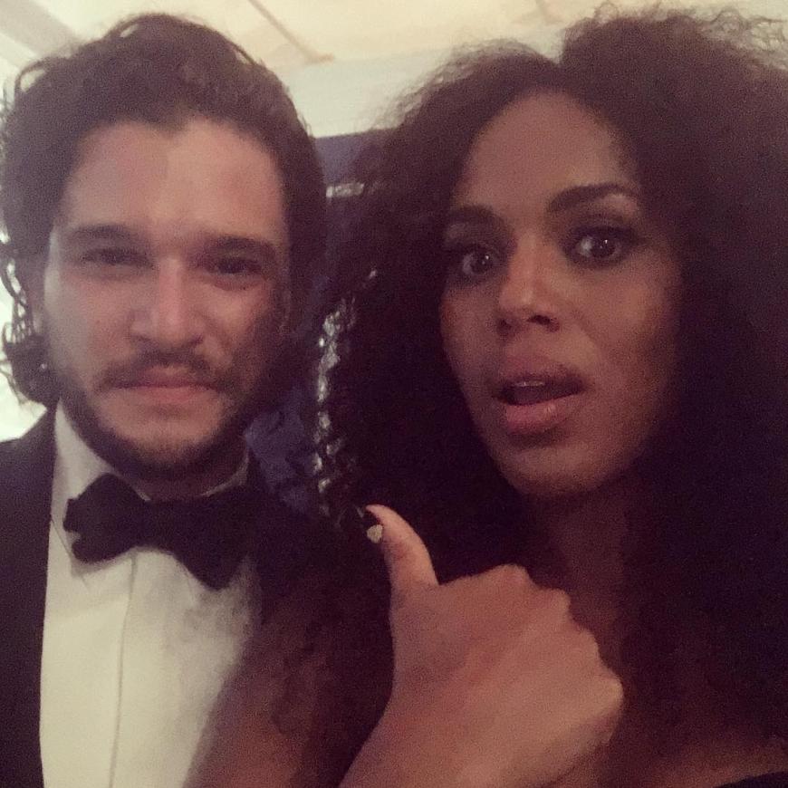 Schaut her! Kerry Washington hat GoT-Hero Kit Harington getroffen.