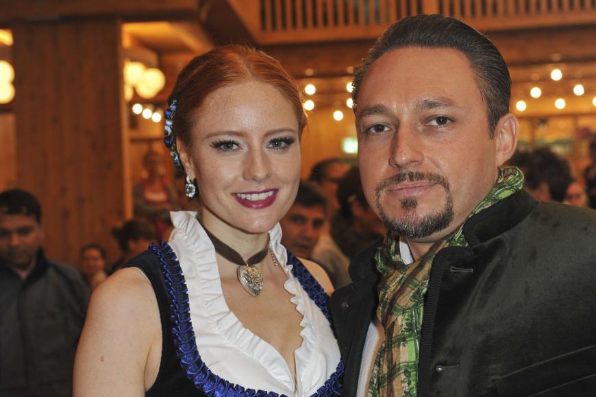 Verena Kerth hatte sich in ihr ... | Oktoberfest 2016 ...